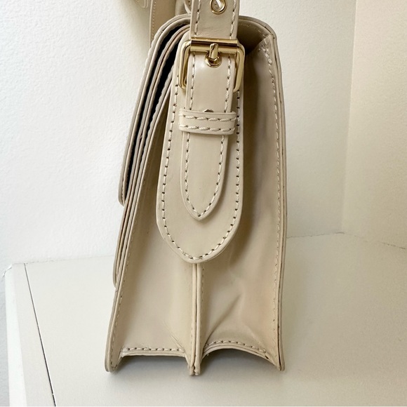 Marc by Marc Jacobs Leather Flap Structured Shoulder Bag in Cream - Picture 12 of 14